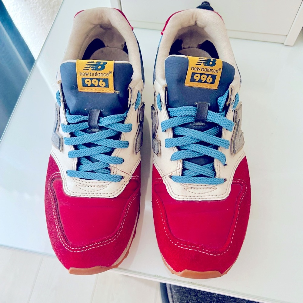 “New Balance” sneakers